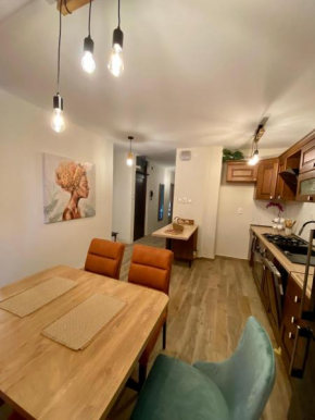 Apartment with balcony and free parking